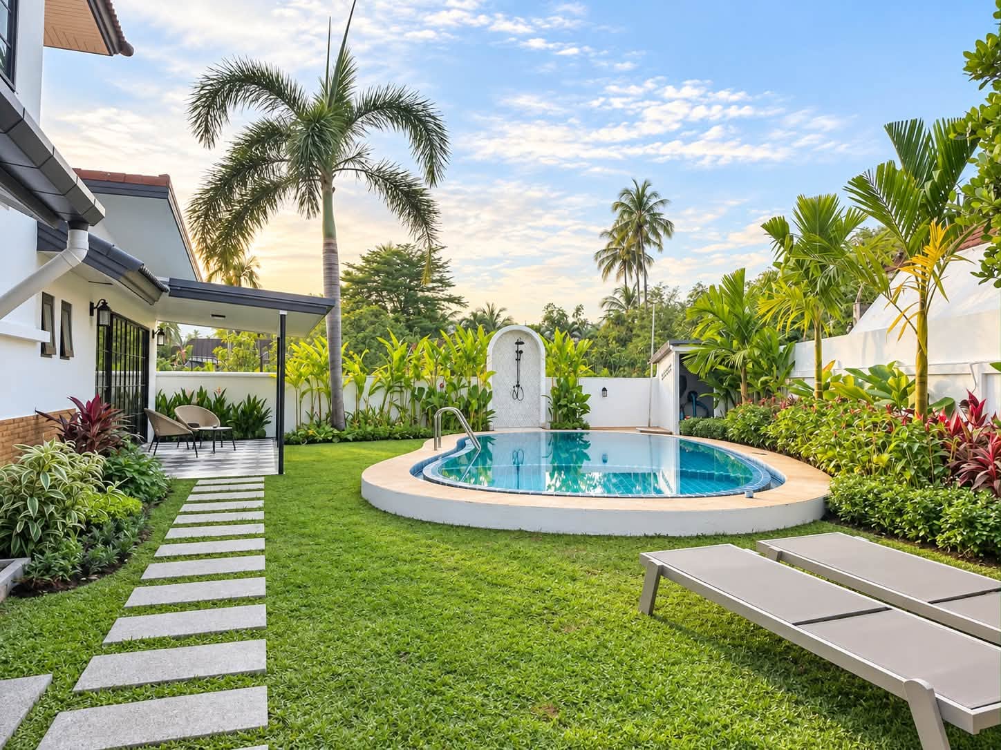 LUXURIOUS POOL VILLA | CHALONG, PHUKET